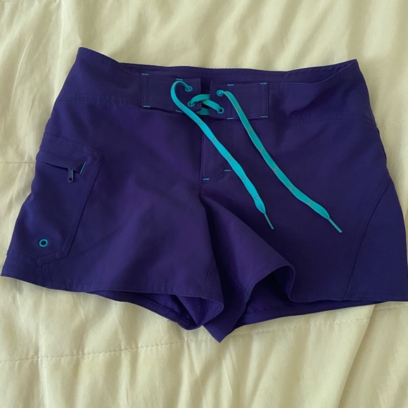 Athleta size 2 shorts! Good condition. - Picture 1 of 6